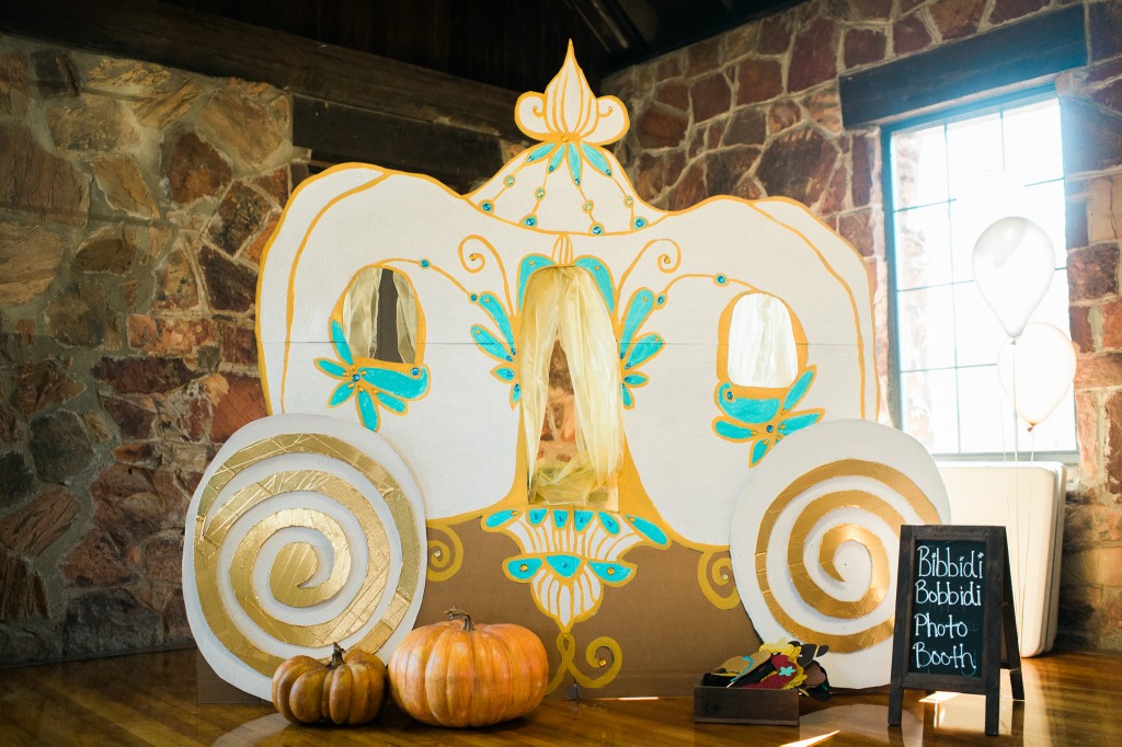 cinderella-birthday-party-inspiration-farm-girl-princess-42